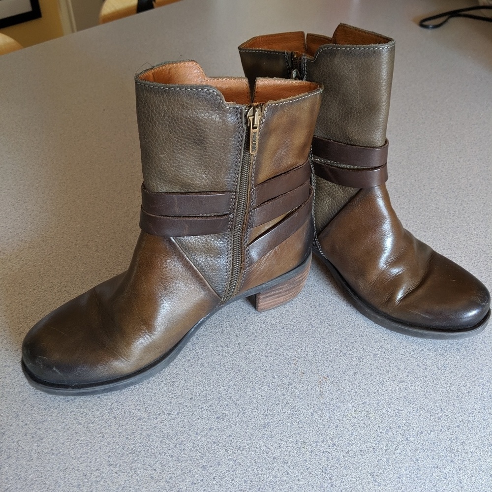 Pikolinos boots
